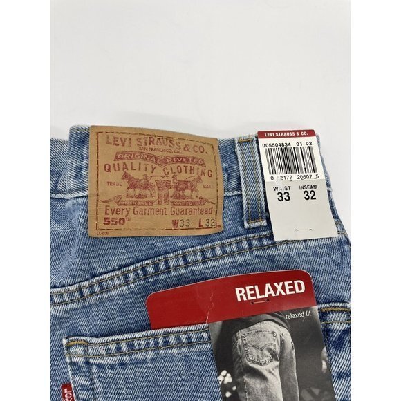 Vintage Levi's Men's 550 Relaxed Fit Jeans, Light Stonewash, 33W x 32L NWT - Picture 8 of 8